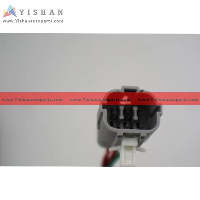 8)8-98222282-JL  8982222820   TAIL LAMP ASM L(LED)RED  DMAX2015